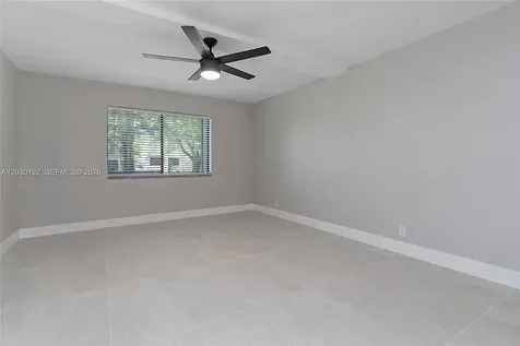 193 Lakeview Drive Weston FL 33326