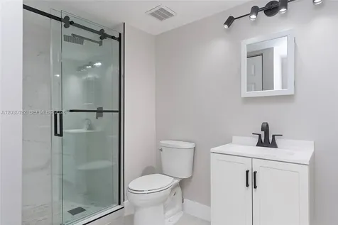 193 Lakeview Drive Weston FL 33326