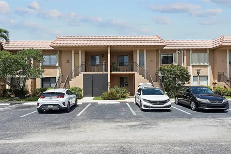 193 Lakeview Drive Weston FL 33326