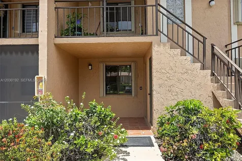 193 Lakeview Drive Weston FL 33326