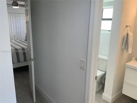 6444 Collins Avenue Miami Beach FL 33141