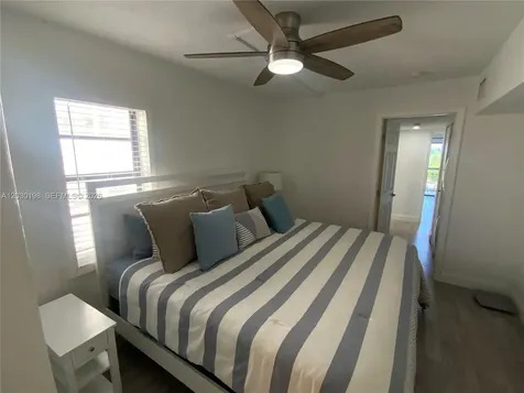 6444 Collins Avenue Miami Beach FL 33141