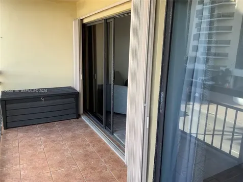 6444 Collins Avenue Miami Beach FL 33141