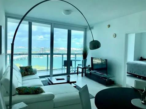 888 Biscayne Boulevard Miami FL 33132