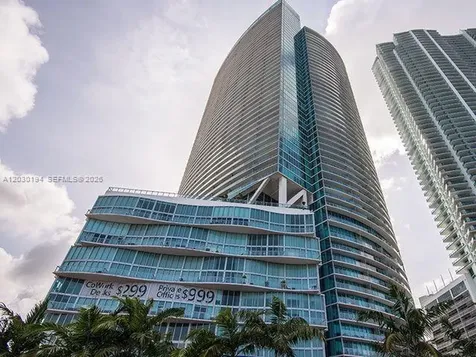 888 Biscayne Boulevard Miami FL 33132