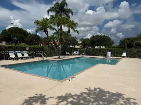 3330 N Pinewalk Drive N Margate FL 33063