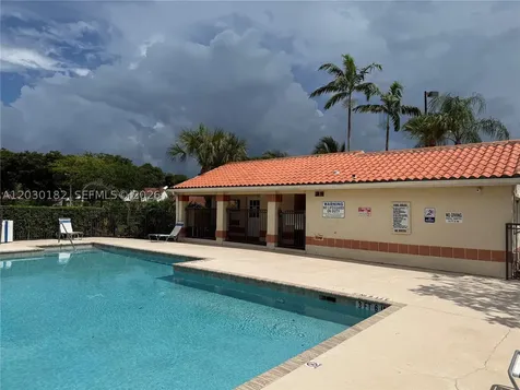 3330 N Pinewalk Drive N Margate FL 33063