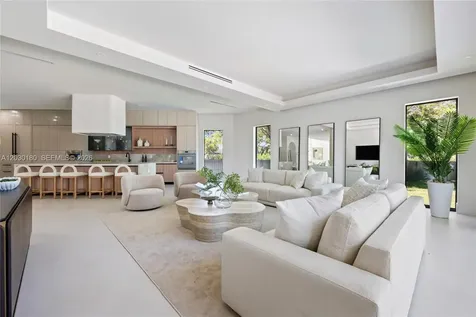 9530 SW 95th Court Miami FL 33176