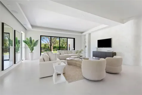 9530 SW 95th Court Miami FL 33176