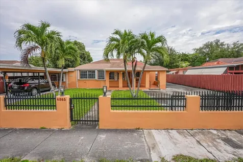 4263 NW 5th Street Miami FL 33126