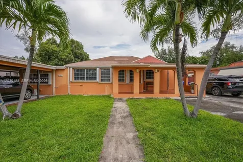 4263 NW 5th Street Miami FL 33126