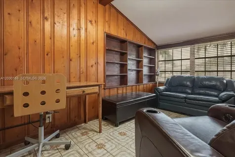 4263 NW 5th Street Miami FL 33126
