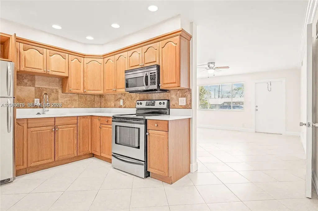 2175 NE 56th Street Fort Lauderdale FL 33308