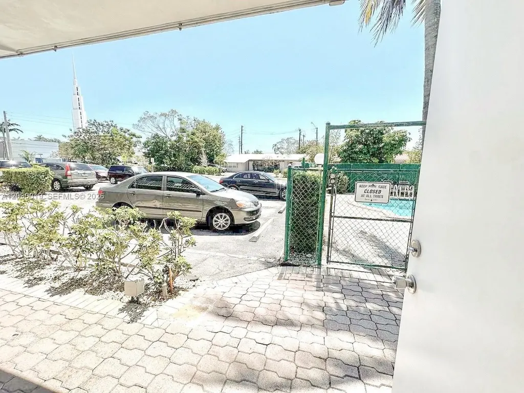 2175 NE 56th Street Fort Lauderdale FL 33308
