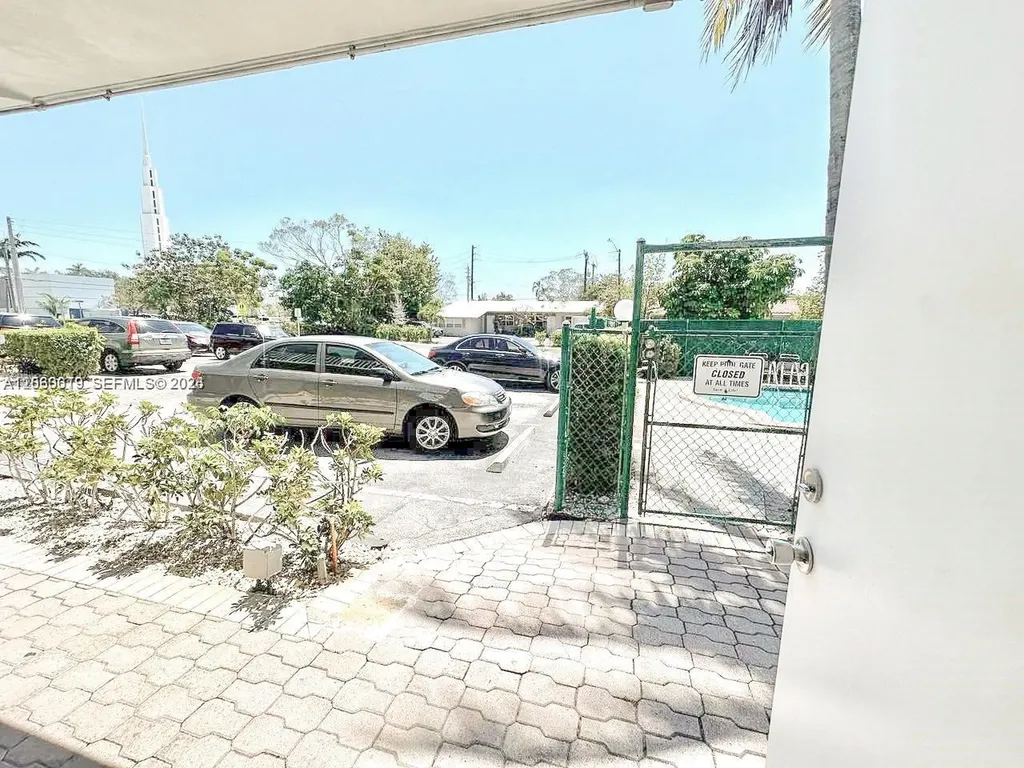 2175 NE 56th Street Fort Lauderdale FL 33308