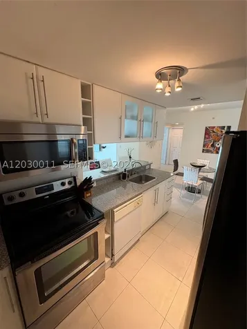 275 NE 18th Miami FL 33132