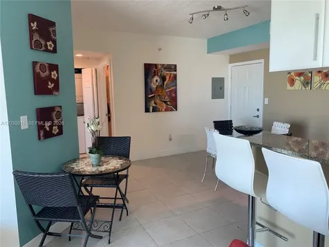 275 NE 18th Miami FL 33132