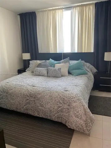 275 NE 18th Miami FL 33132