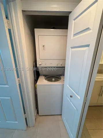 275 NE 18th Miami FL 33132