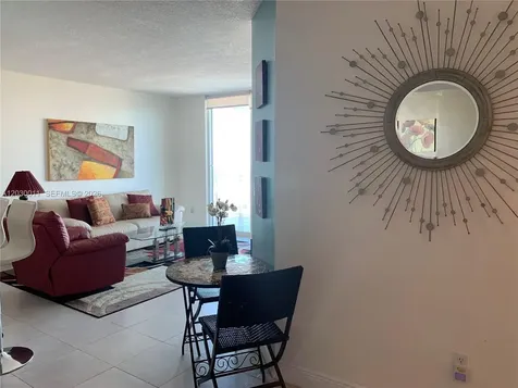 275 NE 18th Miami FL 33132