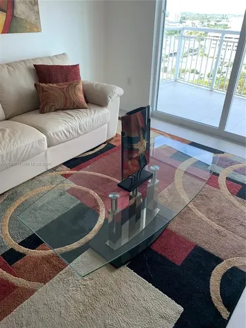 275 NE 18th Miami FL 33132