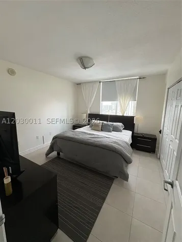 275 NE 18th Miami FL 33132