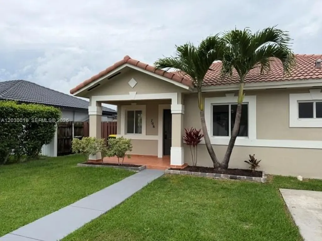706 SE 14th Avenue Homestead FL 33033