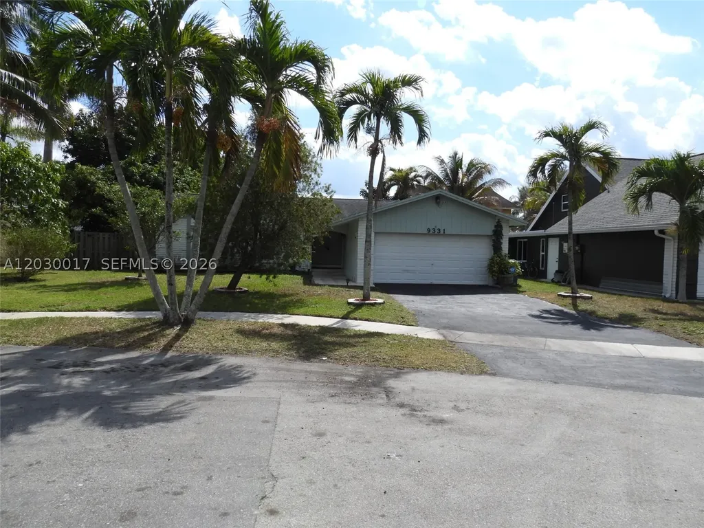 9331 NW 33rd Manor Sunrise FL 33351
