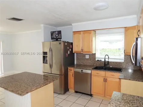 9331 NW 33rd Manor Sunrise FL 33351
