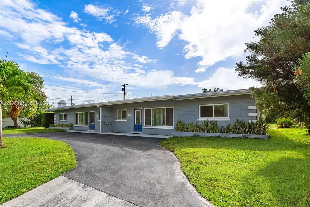 204 NW 1st Street Boynton Beach FL 33435