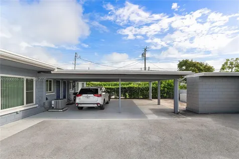 204 NW 1st Street Boynton Beach FL 33435