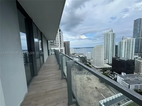 68 SE 6th Street Miami FL 33131