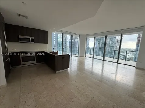 68 SE 6th Street Miami FL 33131