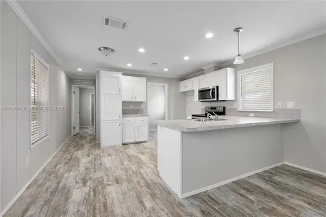 5530 SW 32nd Terrace Dania Beach FL 33312
