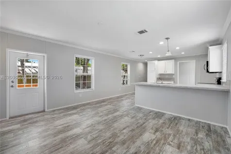 5530 SW 32nd Terrace Dania Beach FL 33312