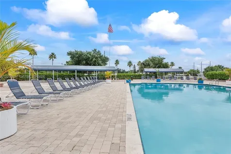 5530 SW 32nd Terrace Dania Beach FL 33312