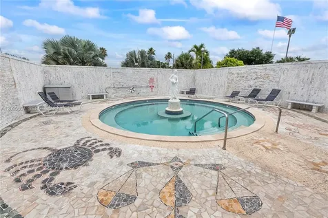 5530 SW 32nd Terrace Dania Beach FL 33312