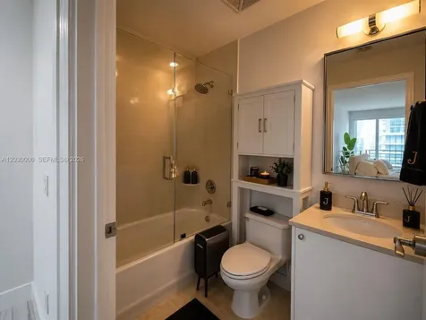 60 SW 13th Street Miami FL 33130