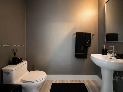 60 SW 13th Street Miami FL 33130