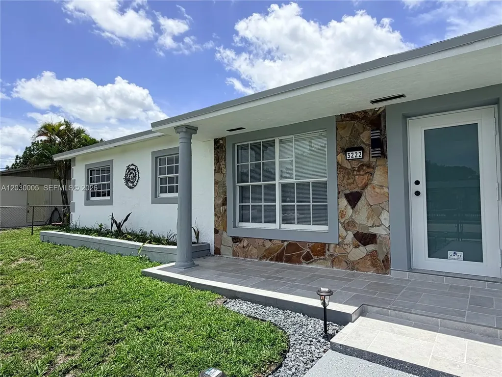3222 NW 182nd Street Miami Gardens FL 33056