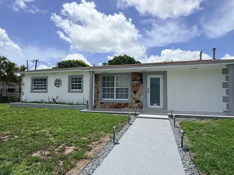 3222 NW 182nd Street Miami Gardens FL 33056