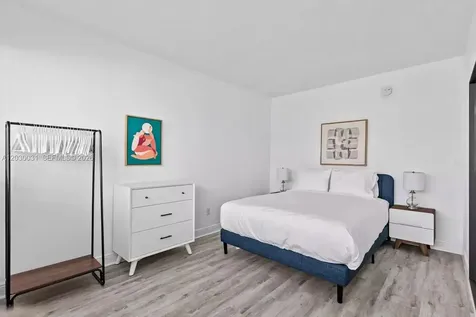 7325 Carlyle Avenue Miami Beach FL 33141