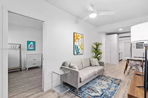 7325 Carlyle Avenue Miami Beach FL 33141