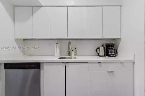 7325 Carlyle Avenue Miami Beach FL 33141