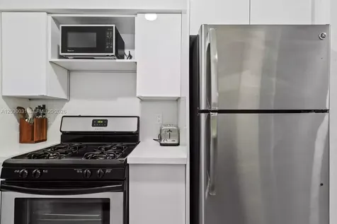 7325 Carlyle Avenue Miami Beach FL 33141