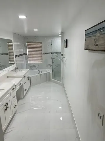 965 SW 102nd Terrace Pembroke Pines FL 33025