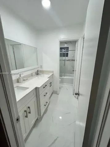 965 SW 102nd Terrace Pembroke Pines FL 33025