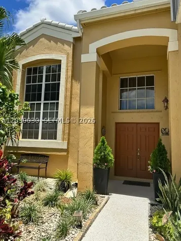 965 SW 102nd Terrace Pembroke Pines FL 33025
