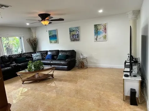 965 SW 102nd Terrace Pembroke Pines FL 33025