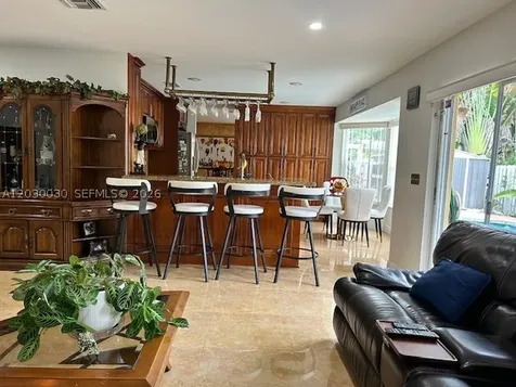 965 SW 102nd Terrace Pembroke Pines FL 33025